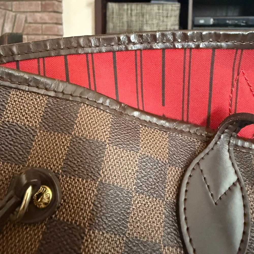 Louis Vuitton Damier Ebene Neverfull MM